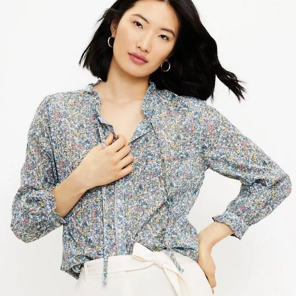 Loft Women's Garden Floral Pintucked Tie Neck Blouse Sz XL